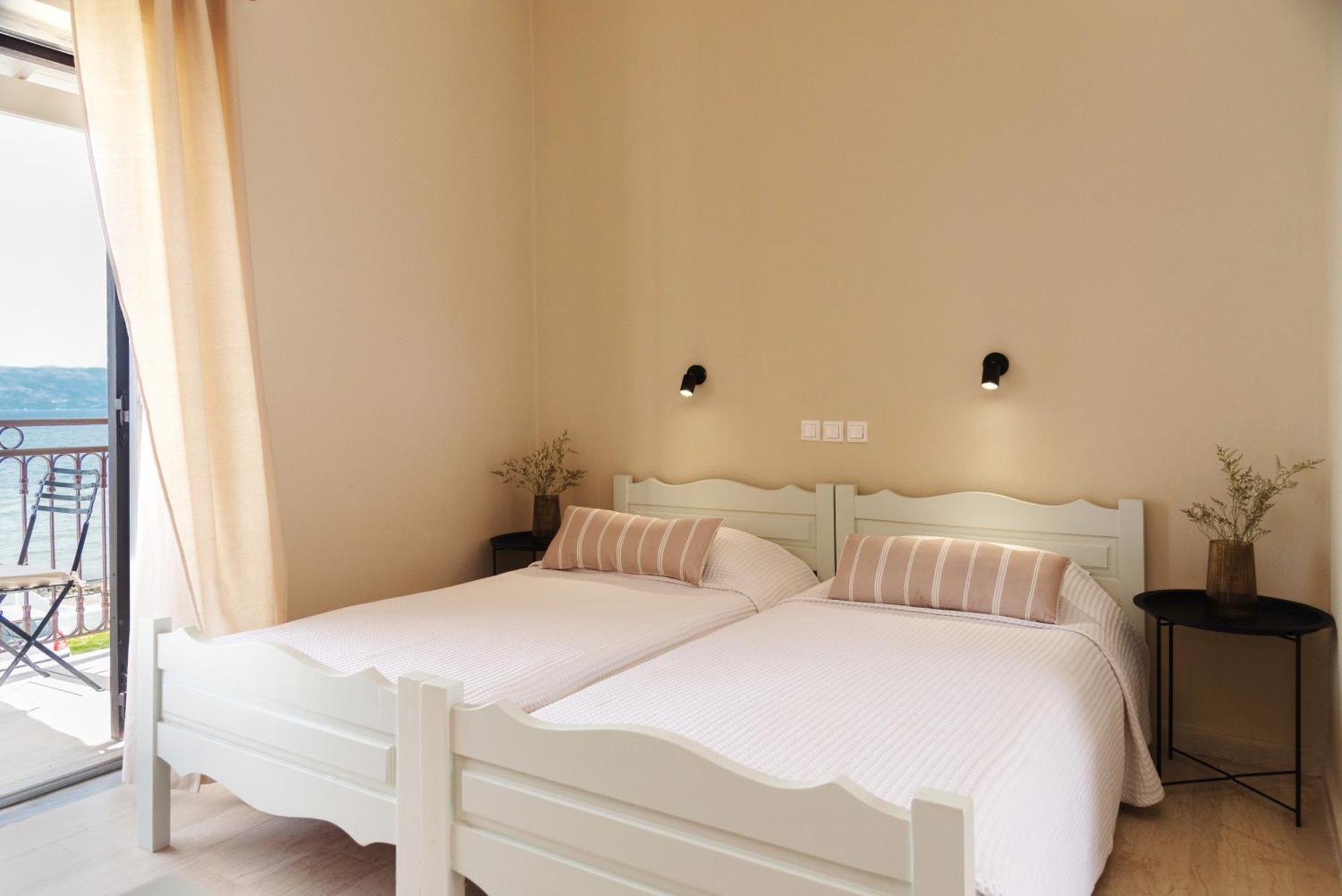 Kamini Apartments 卡沃斯 外观 照片
