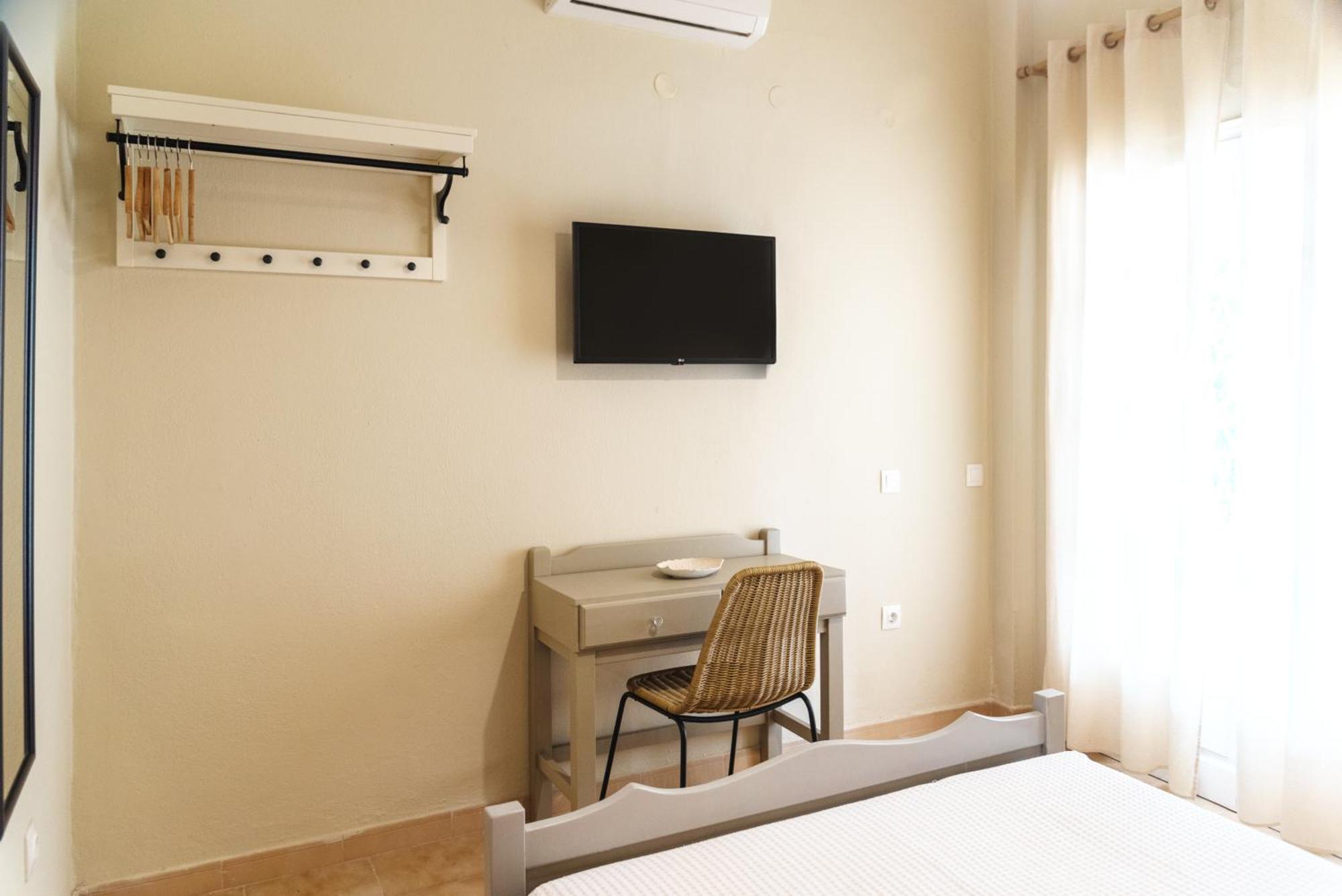 Kamini Apartments 卡沃斯 外观 照片